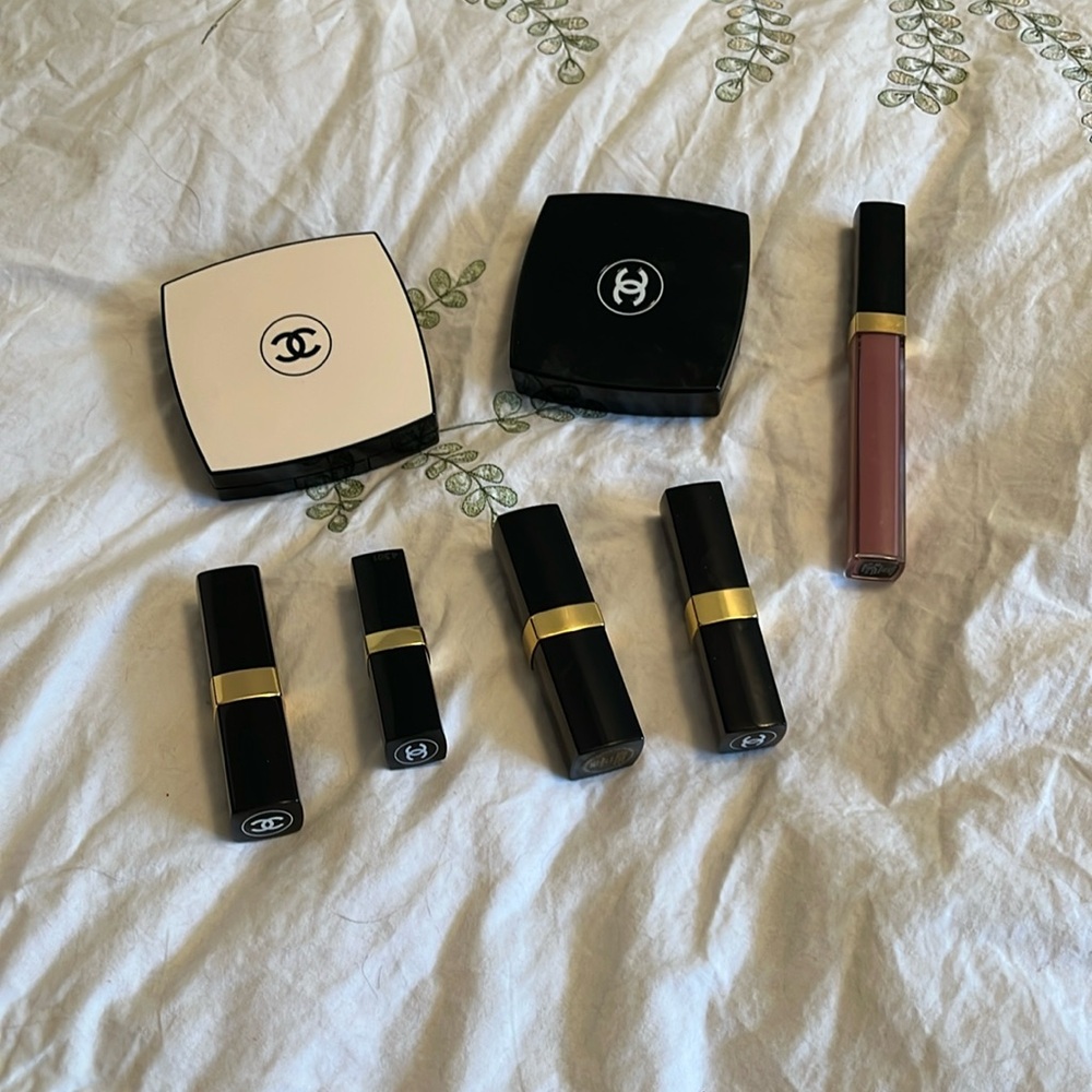 Chanel makeup bundle